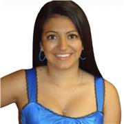 Profesora de Inglés imparte clases a niños de todas las edades